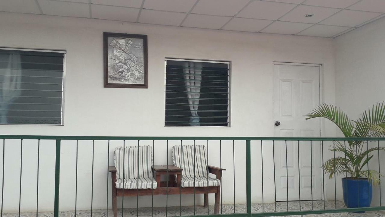 Hostal Familiar Ulua เอสเตลิ ภายนอก รูปภาพ